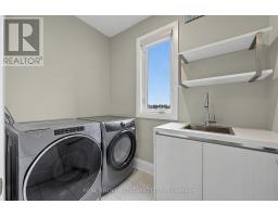 64 Manor Glen Crescent, East Gwillimbury, ON L0G1M0 Photo 20