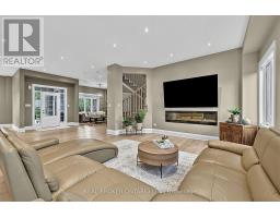 Bedroom 3 - 64 Manor Glen Crescent, East Gwillimbury, ON L0G1M0 Photo 9