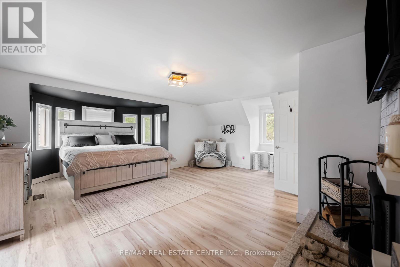 2570 CREEMORE AVENUE - Image 22