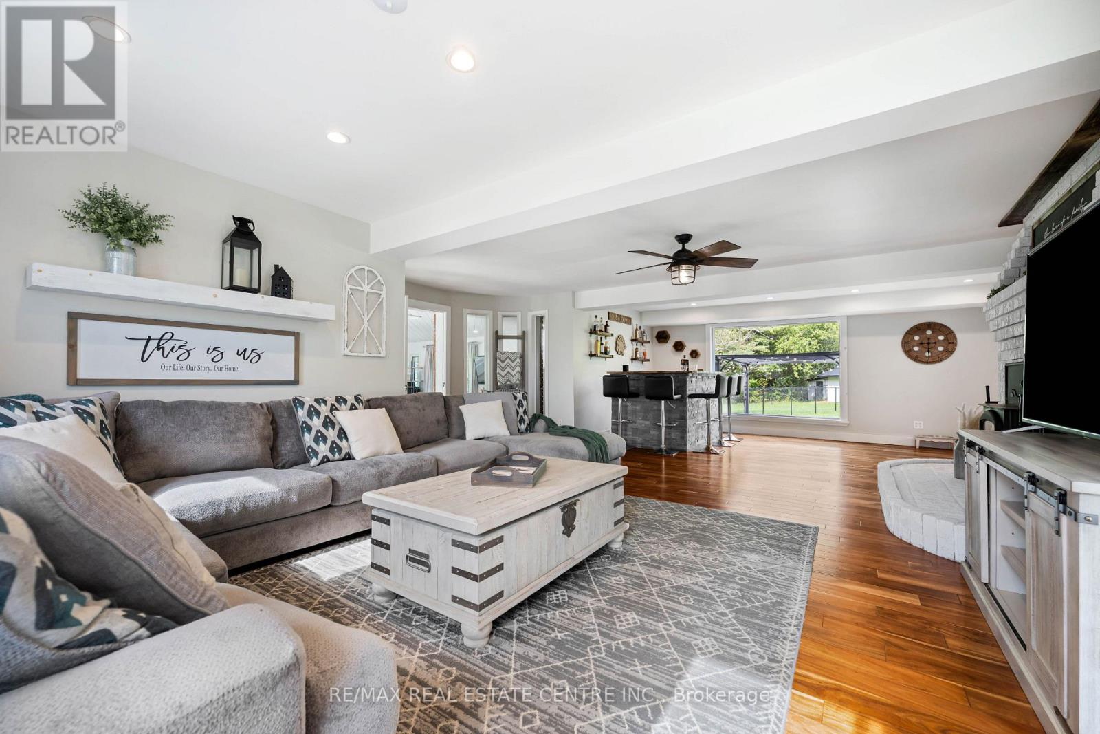 2570 CREEMORE AVENUE - Image 6