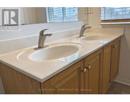 1591 Woodhenge Way, Mississauga, ON L5N7T1 Photo 27