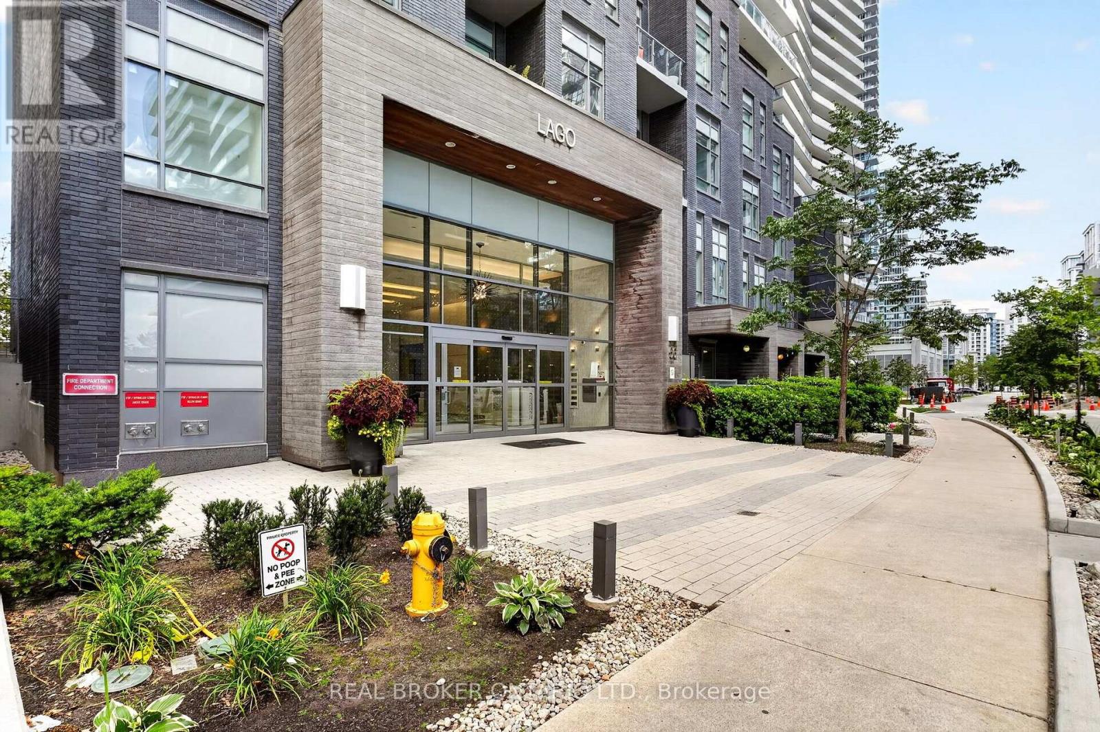 #UNIT 3002 56 ANNIE CRAIG DRIVE - 48