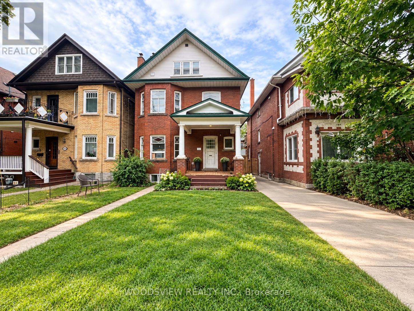 Photo of 152 Medland Street