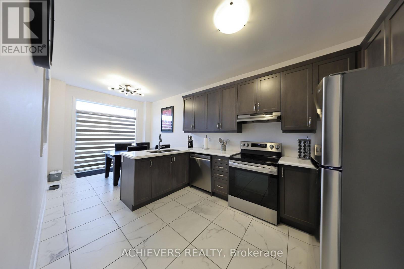 52 BRANIGAN CRESCENT - 11