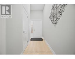 Family room - 26 Sheldrake Court, Brampton, ON L6Y2W9 Photo 6