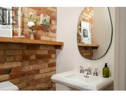 121 Glendale Avenue, Toronto, ON M6R2T3 Photo 14