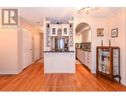 Den - 605 - 5229 Dundas Street W, Toronto, ON M9B6L9 Photo 6