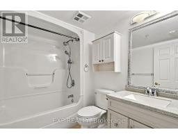 206 - 1440 Bishops Gate, Oakville, ON L6M4M9 Photo 12