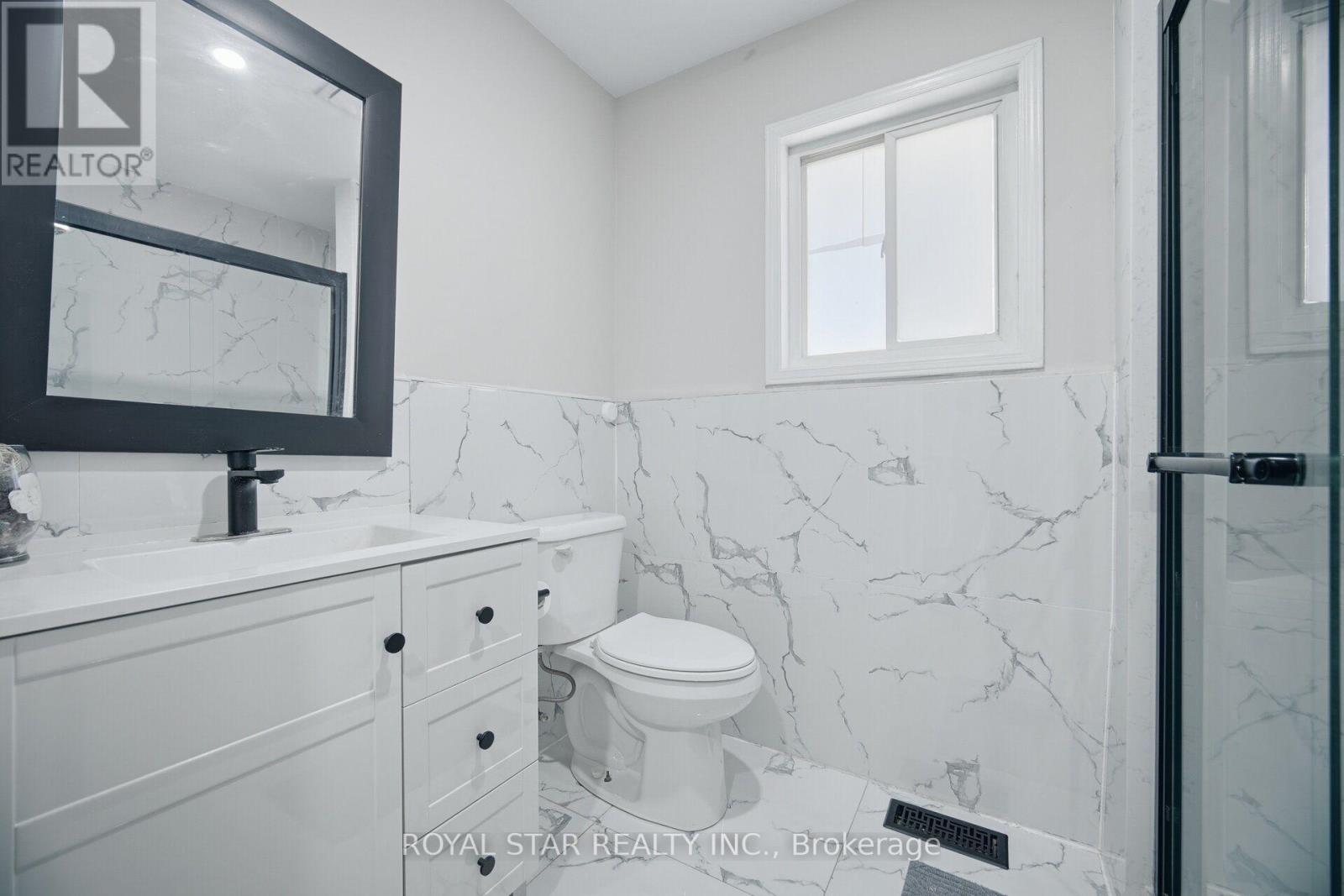 18 SUMMER MIST COURT - Image 35