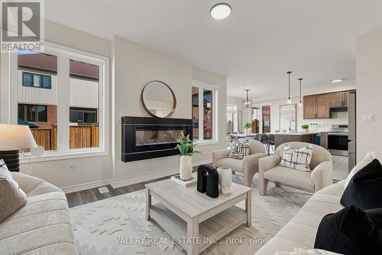 32 MONTROSE AVENUE - 24