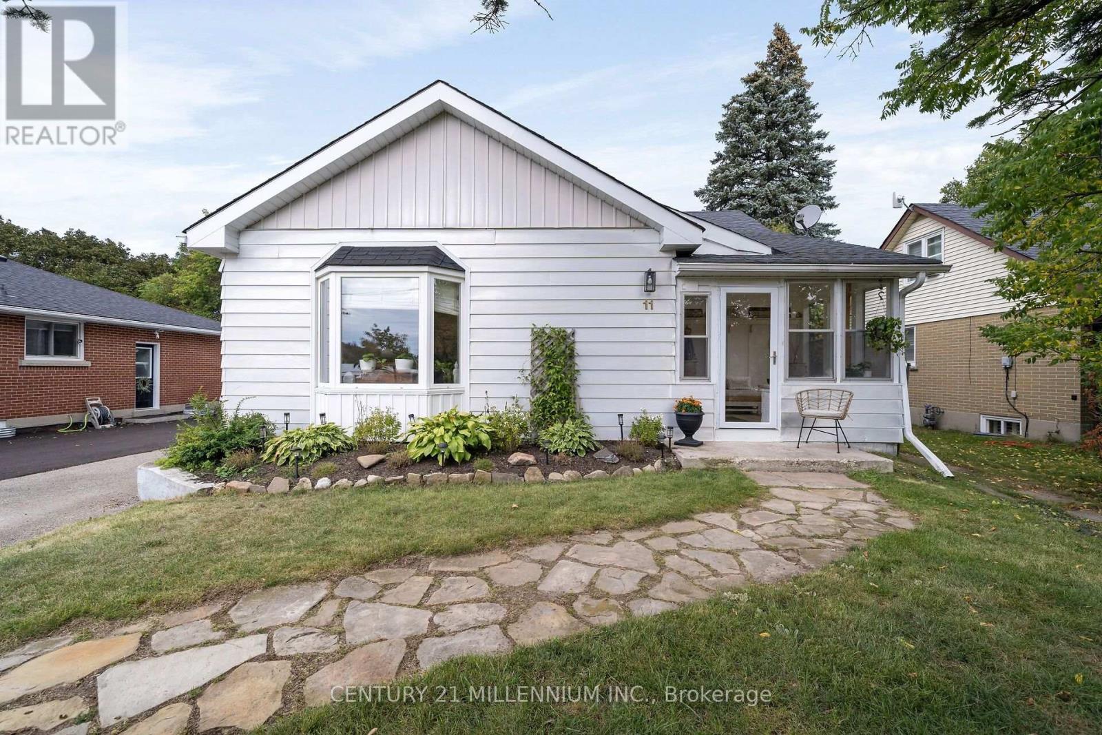 11 DUNDAS STREET W, Erin — photo 3