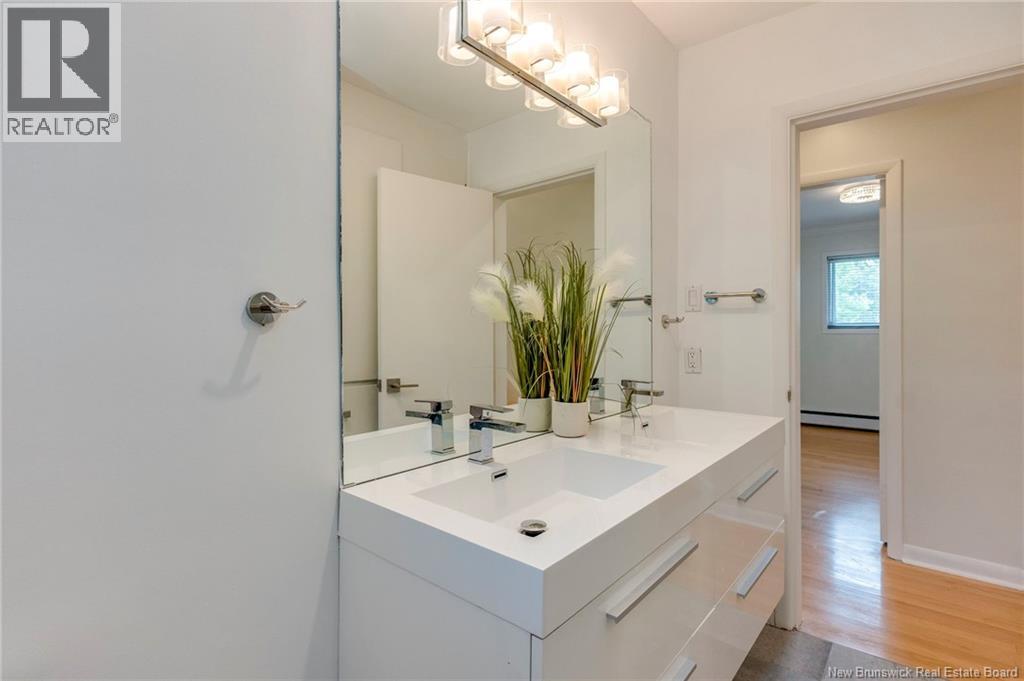 81 Athlone Avenue - 25