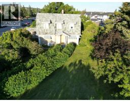 8539 48 Avenue NW - photo 4