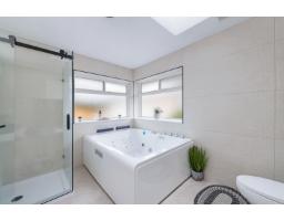 15435 Killarney Place, Surrey, BC V3S7G9 Photo 17