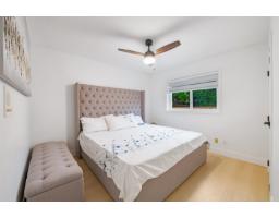 15435 Killarney Place, Surrey, BC V3S7G9 Photo 21