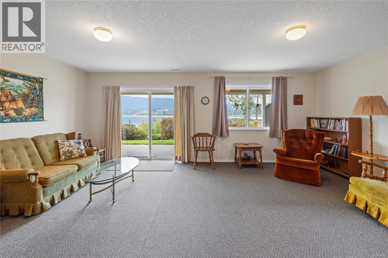 5749 Quarry Cres - Image 29