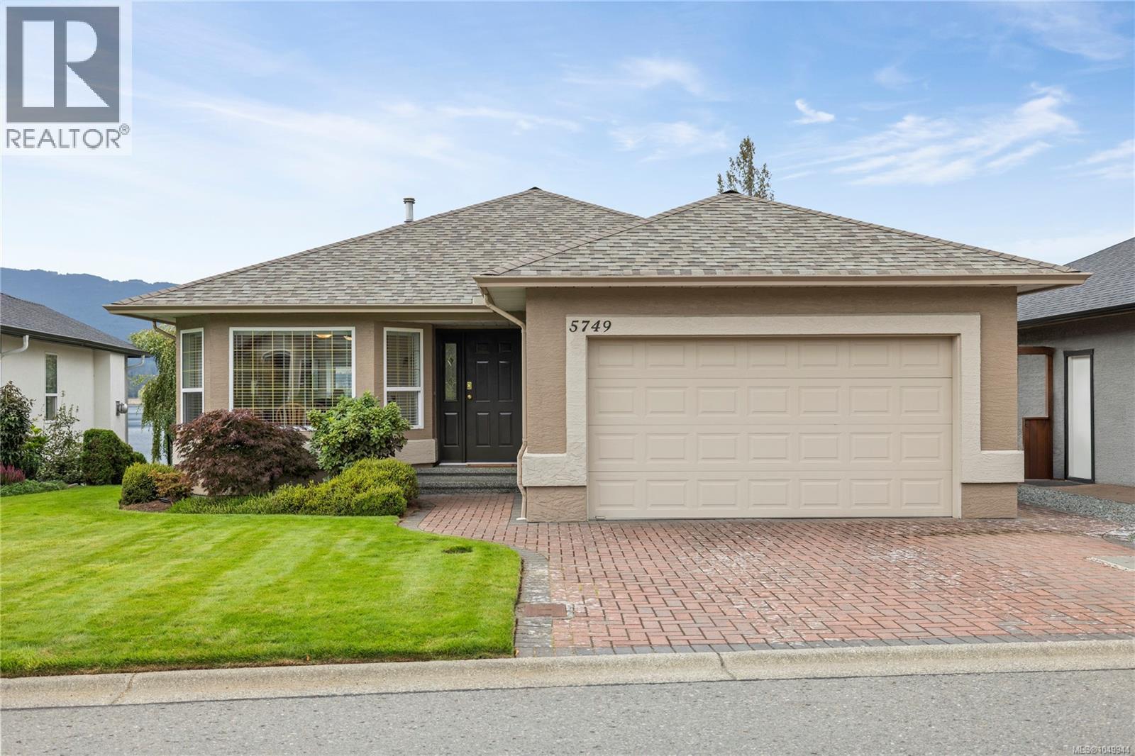 5749 Quarry Cres - Image 51