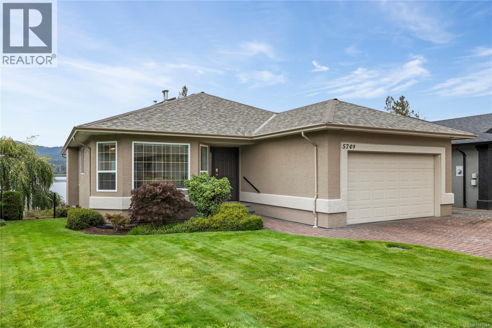 5749 Quarry Cres - 52