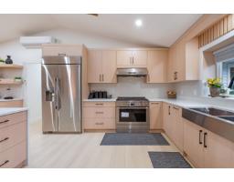 15435 Killarney Place, Surrey, BC V3S7G9 Photo 8