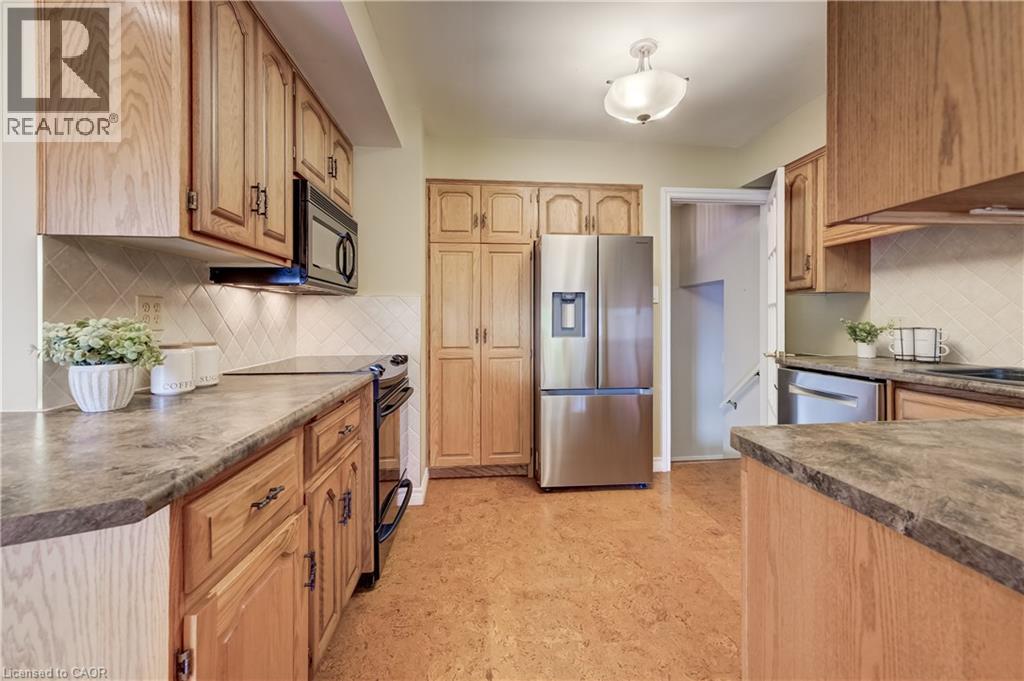 54 FAIRLAWN Road - 13