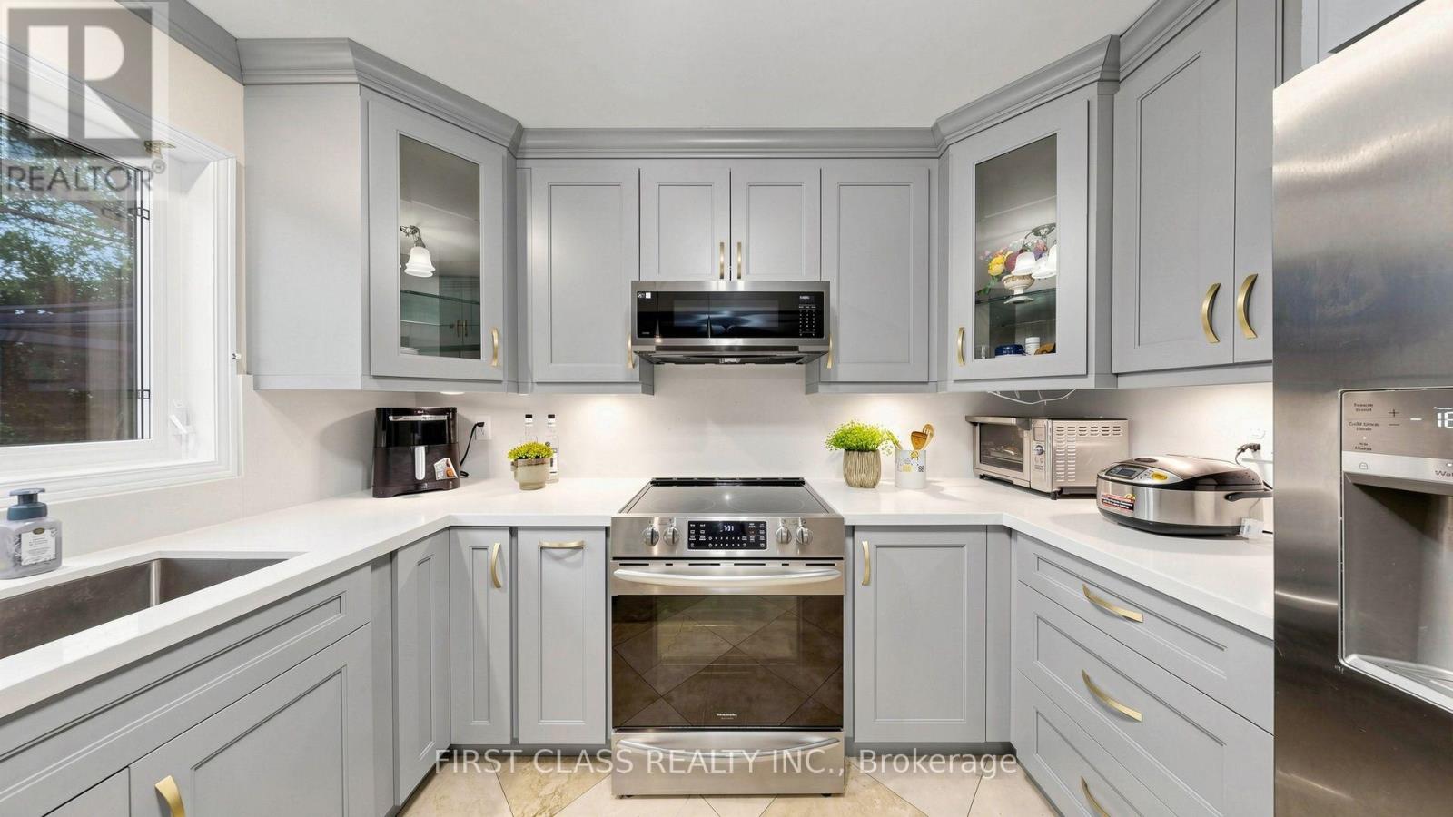 4555 CARPENTER COURT - 16