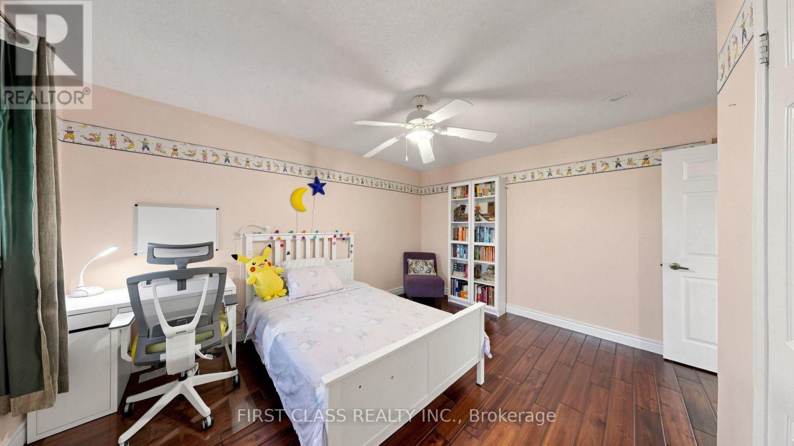 4555 CARPENTER COURT - 32