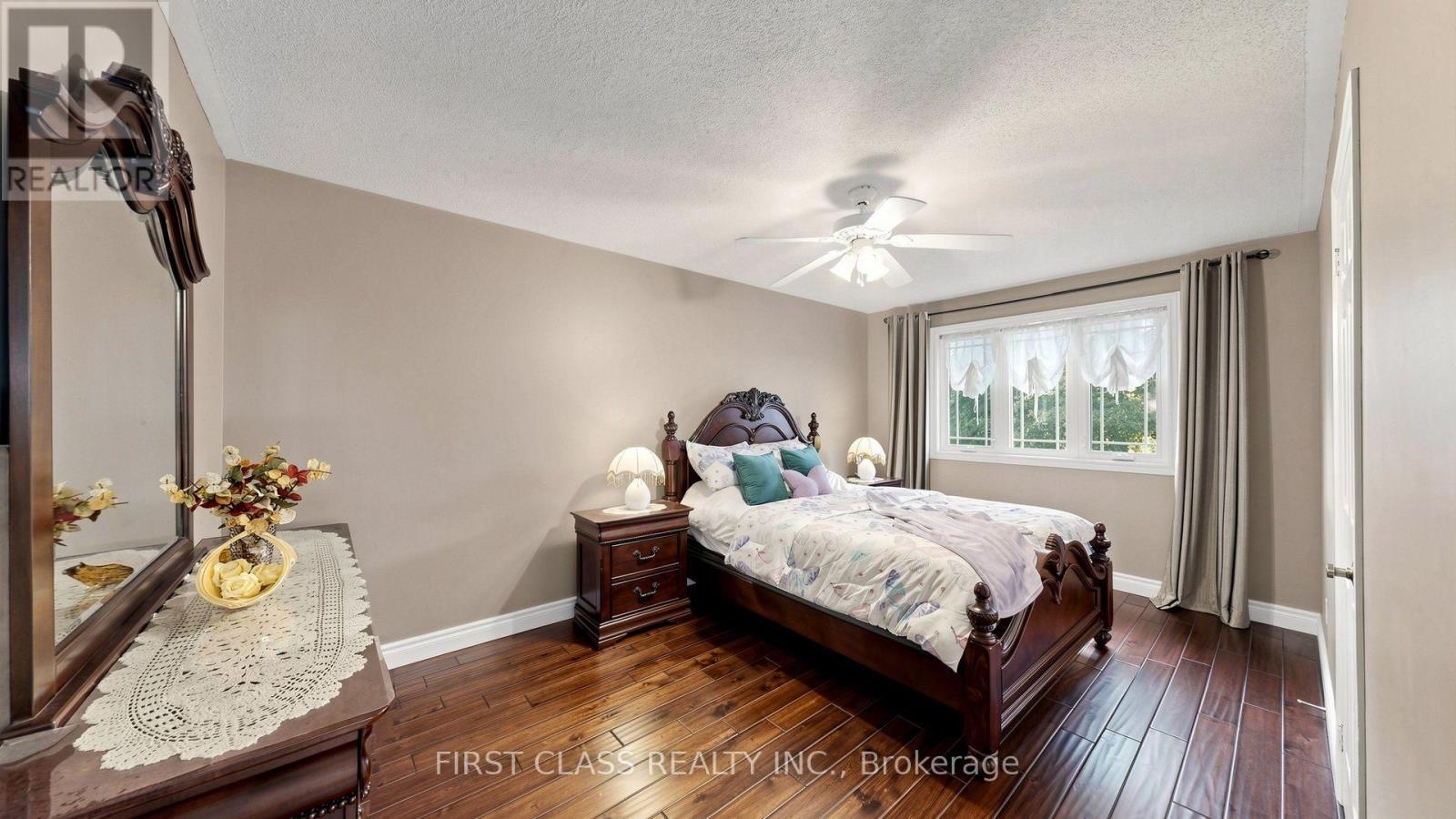 4555 CARPENTER COURT - 33