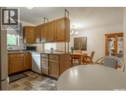 Family room - 567 Delaronde Road, Saskatoon, SK S7J4A7 Photo 9