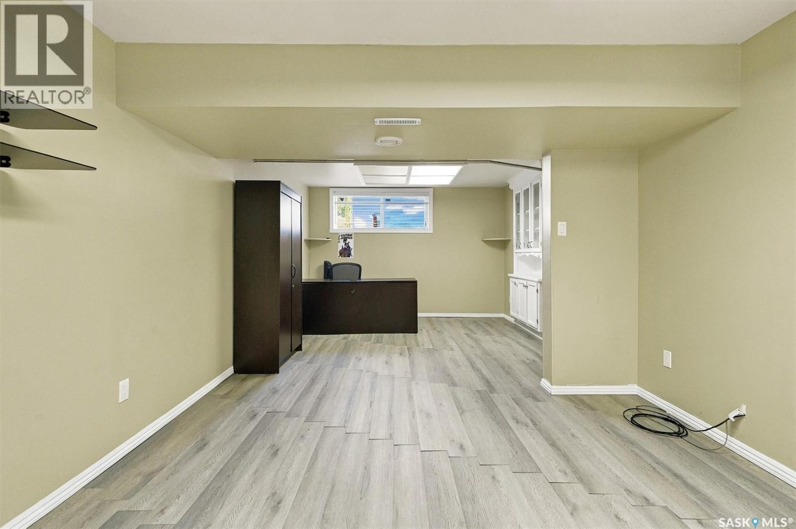 134 Ross CRESCENT - 24
