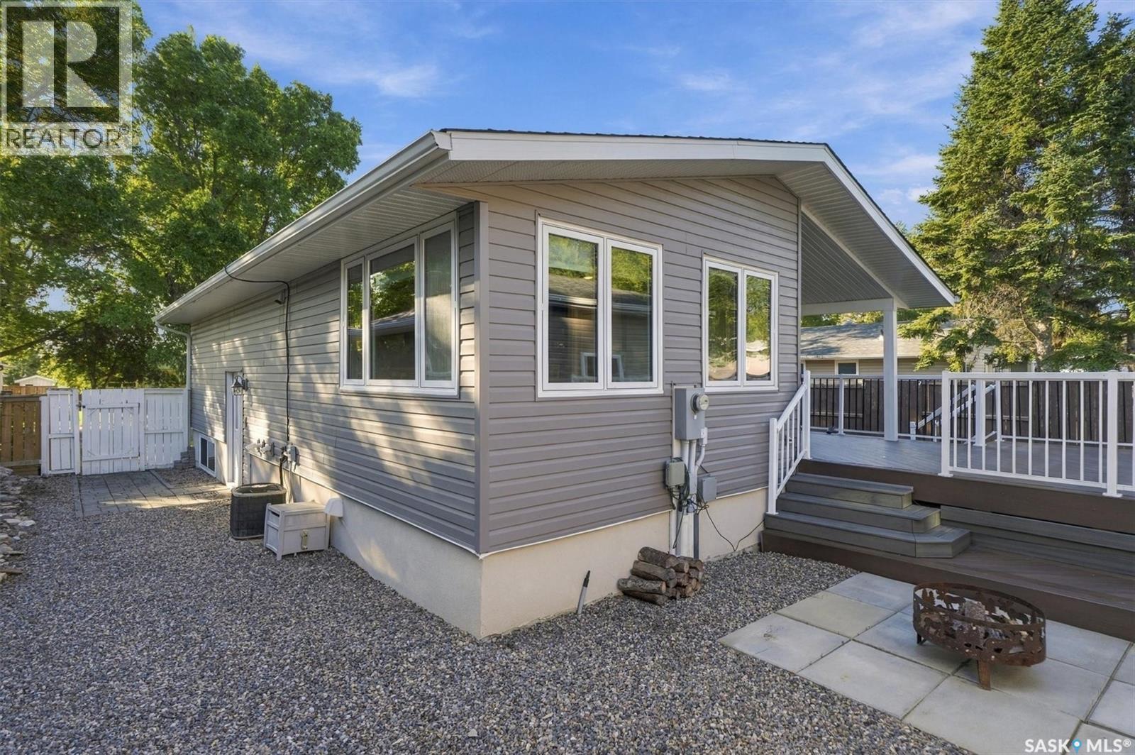 134 Ross CRESCENT - 34