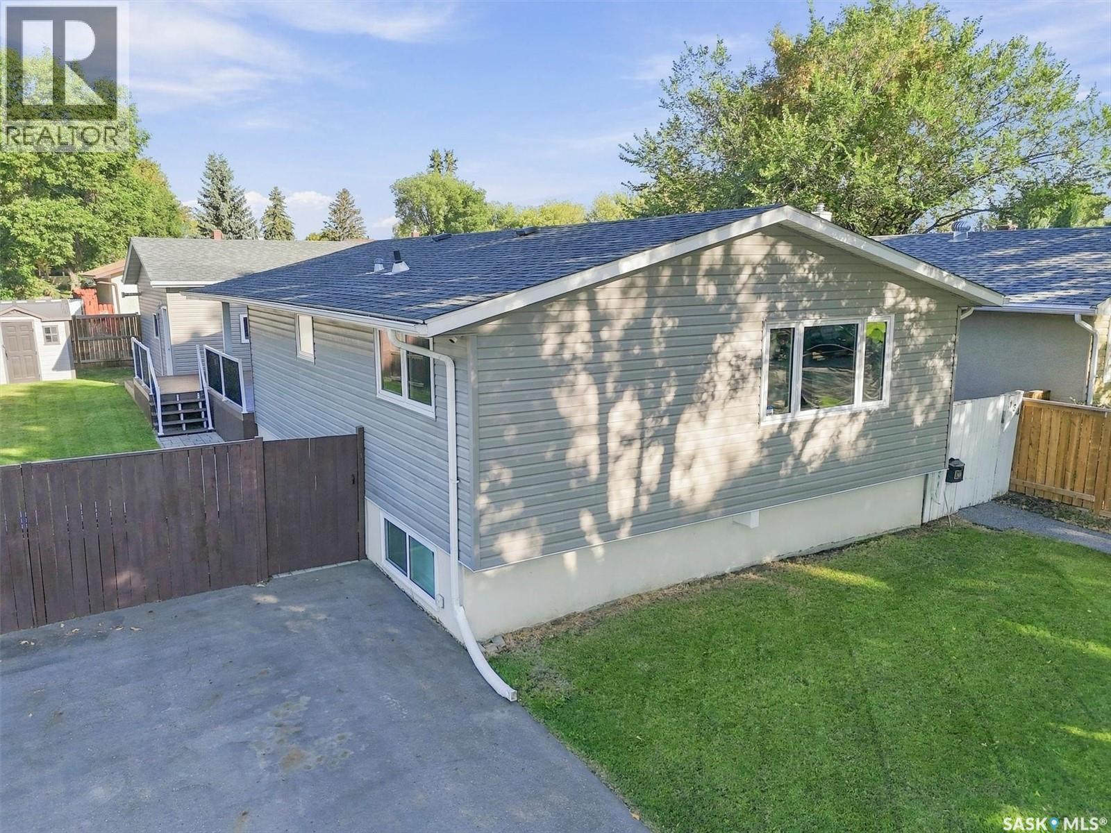 134 Ross CRESCENT - 43