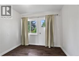 1819 Dunnett Cres, Saanich, BC V8N2P4 Photo 29