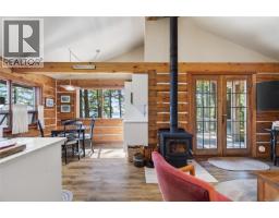 Entrance - 455 Heck Hill Rd, Mayne Island, BC V0N2J2 Photo 6