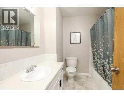 115 Mt. Crandell Cres W, Lethbridge, AB T1K6L7 Photo 20