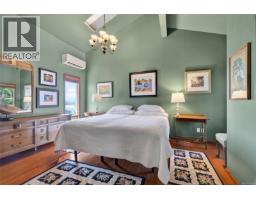 455 Heck Hill Rd, Mayne Island, BC V0N2J2 Photo 32
