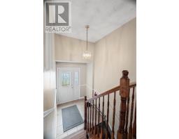 36 Elizabeth Drive thumbnail 13
