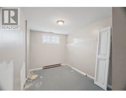 36 Elizabeth Drive thumbnail 18