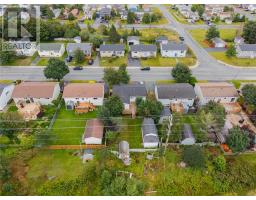 36 Elizabeth Drive thumbnail 23