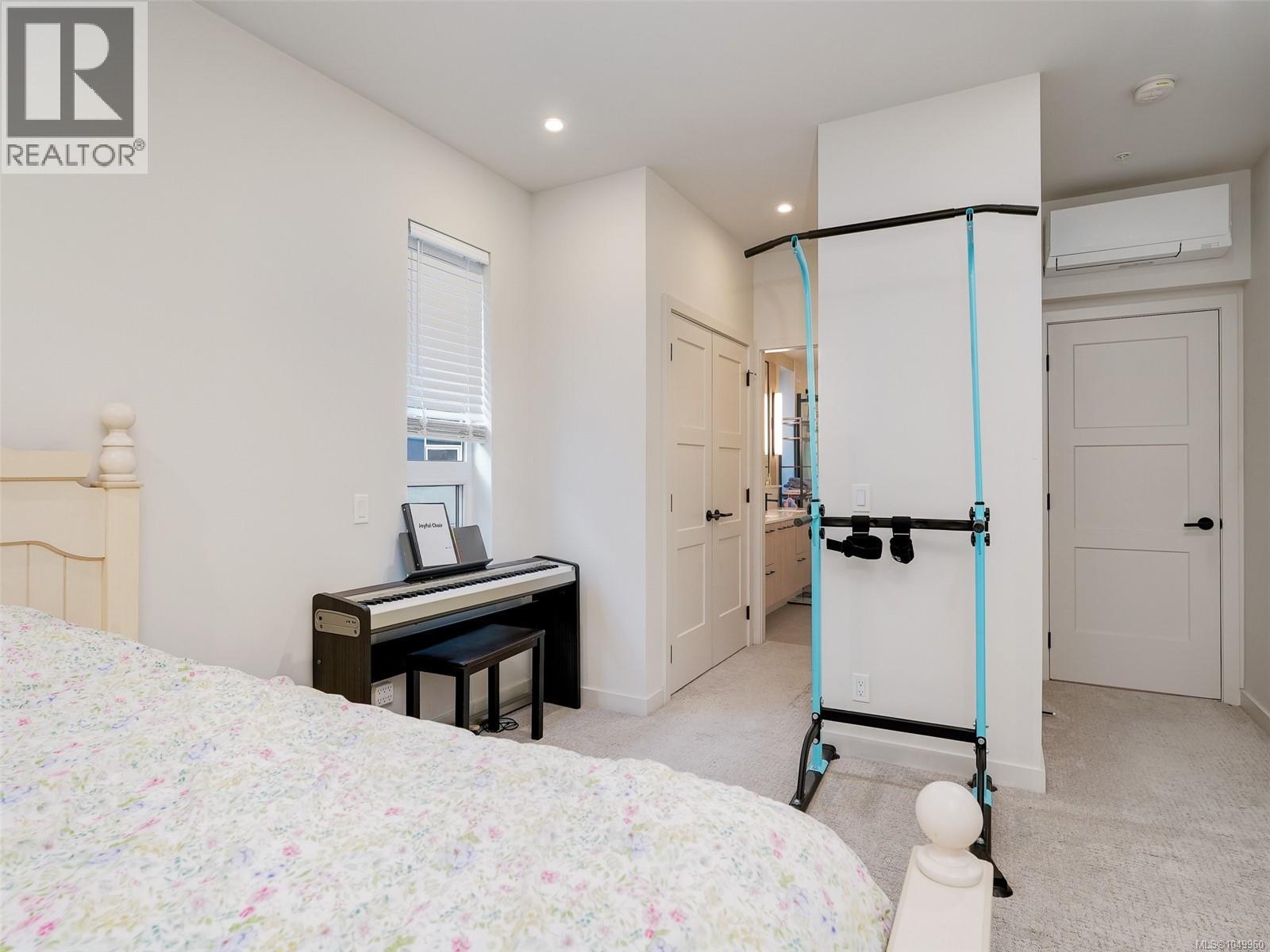#310 958 Pharoah Mews - Image 10