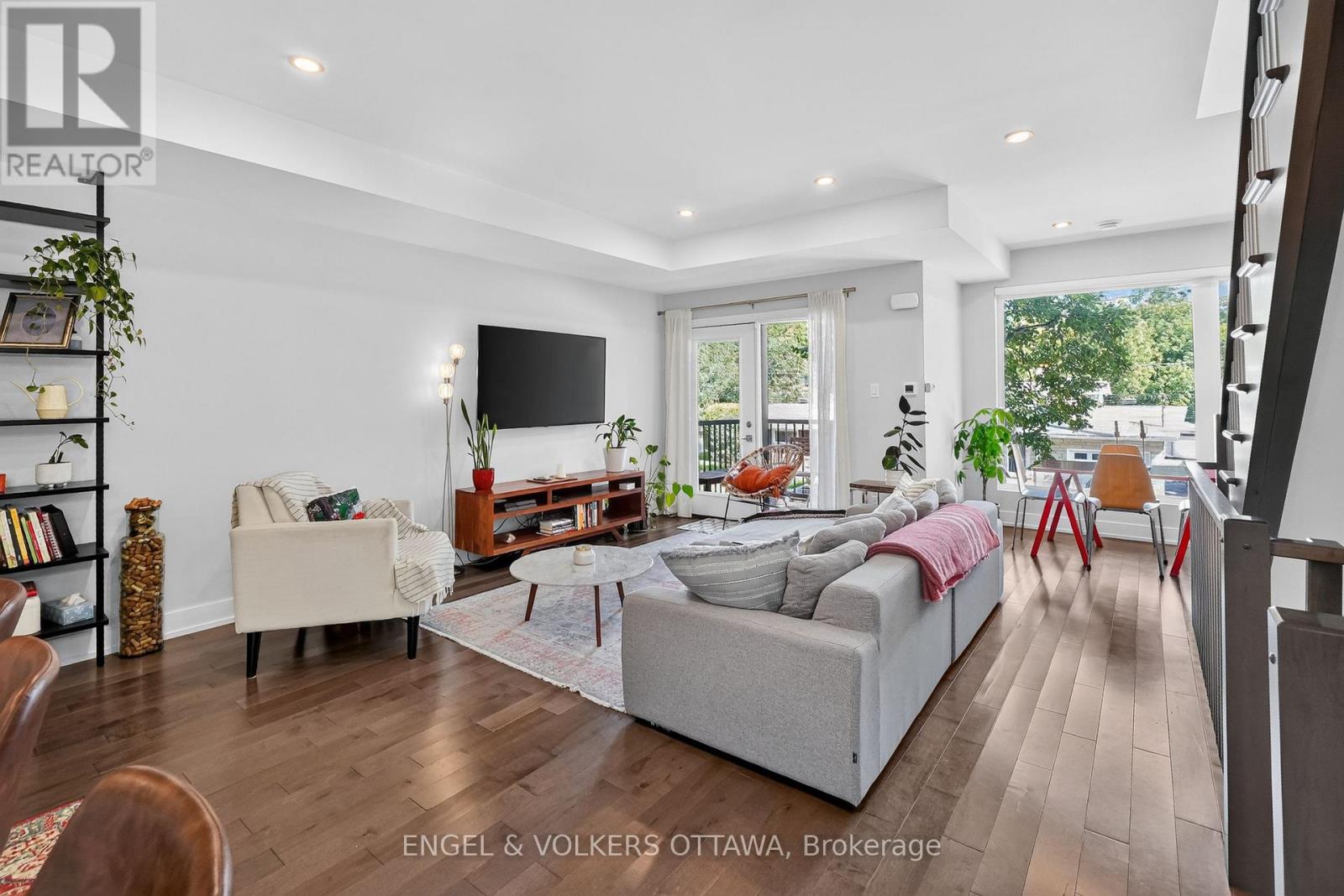 66 JOLLIET AVENUE - 12