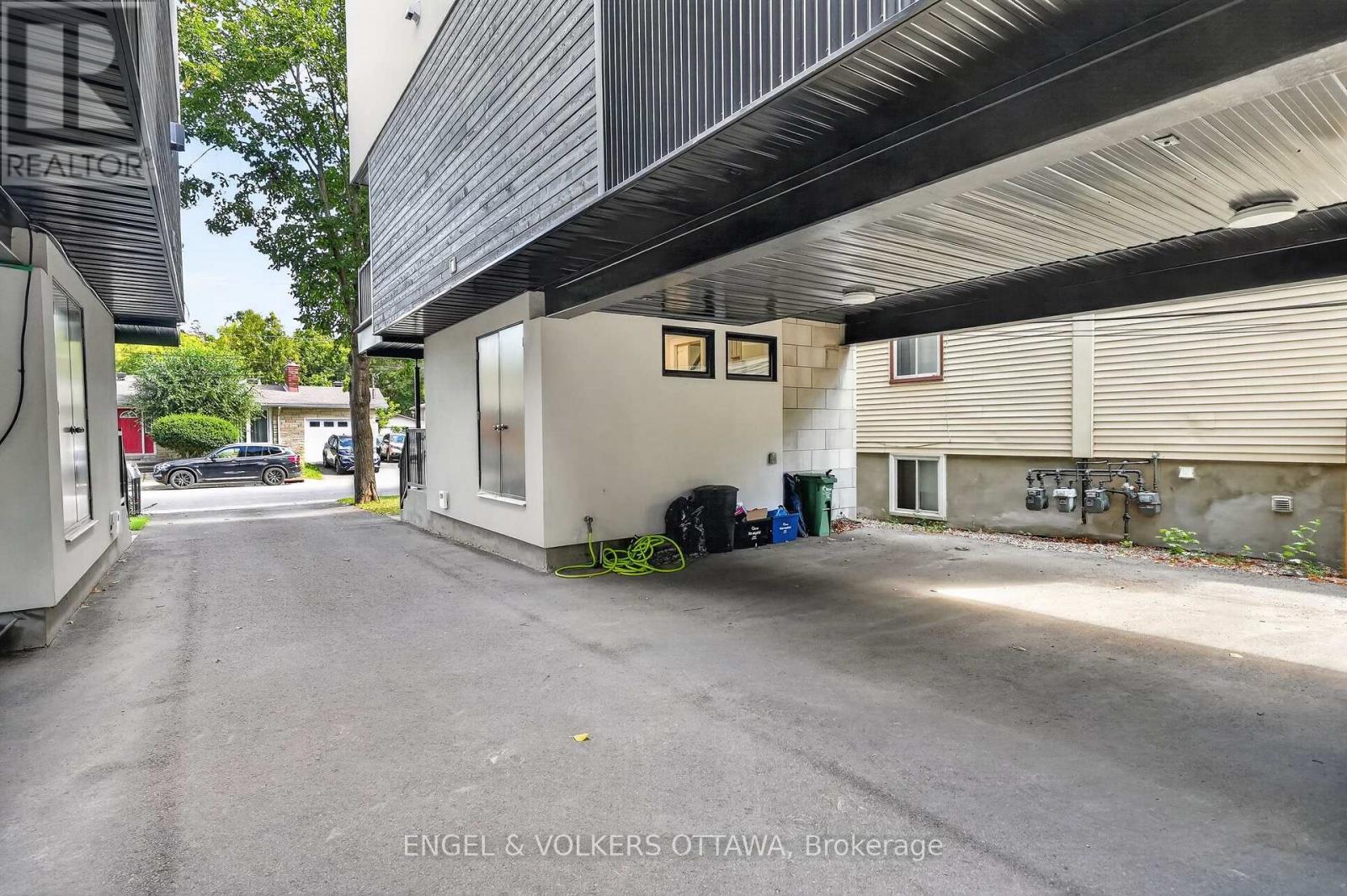 66 JOLLIET AVENUE - 29