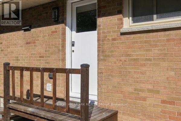 1321 RIDEOUT CRESCENT photo 20