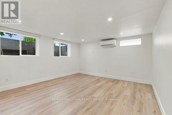 1321 RIDEOUT CRESCENT photo 26