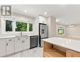 1321 Rideout Crescent, Ottawa, ON K2C2X9 Photo 13