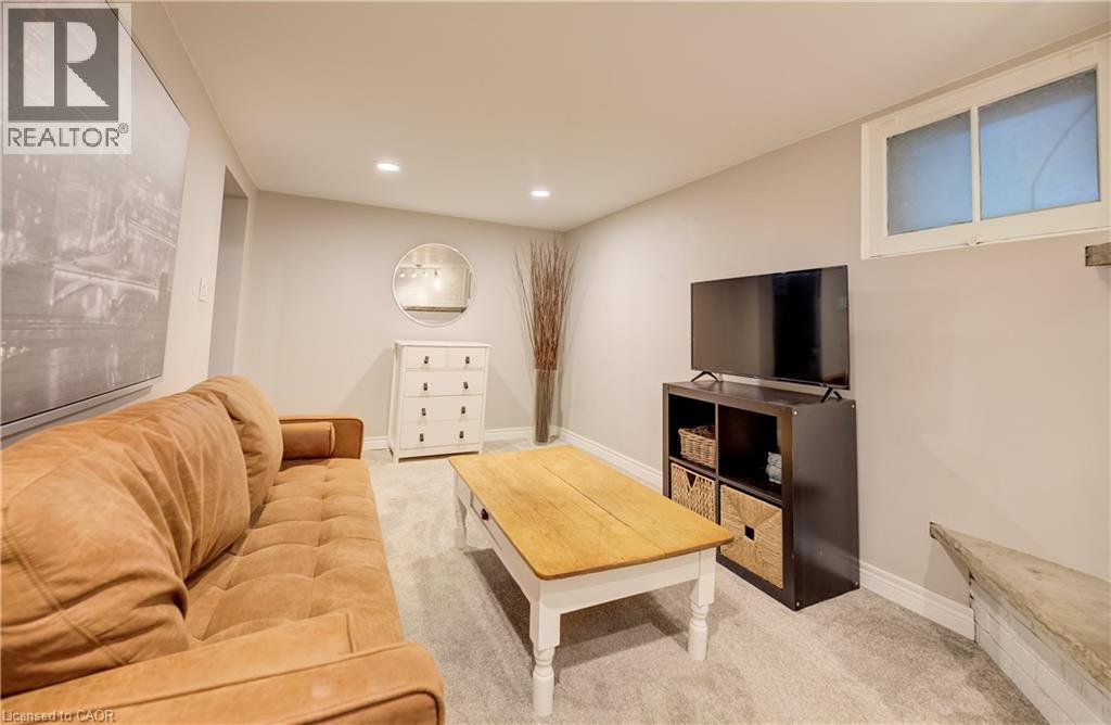 90 BROCK Street - Image 29