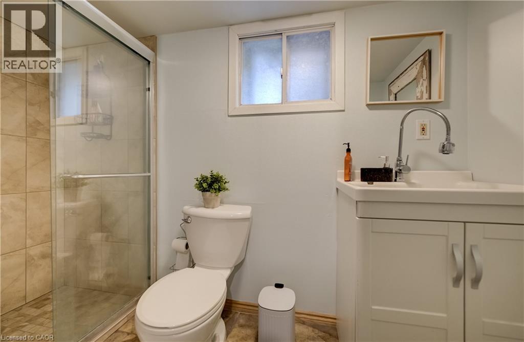 90 BROCK Street - Image 31