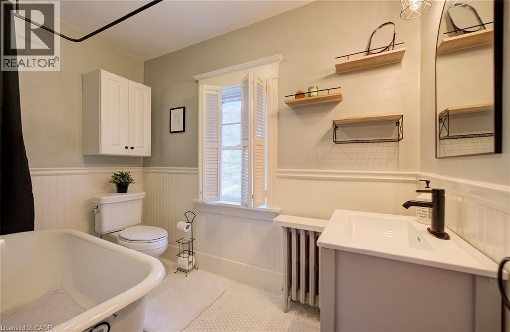 90 BROCK Street - Image 22