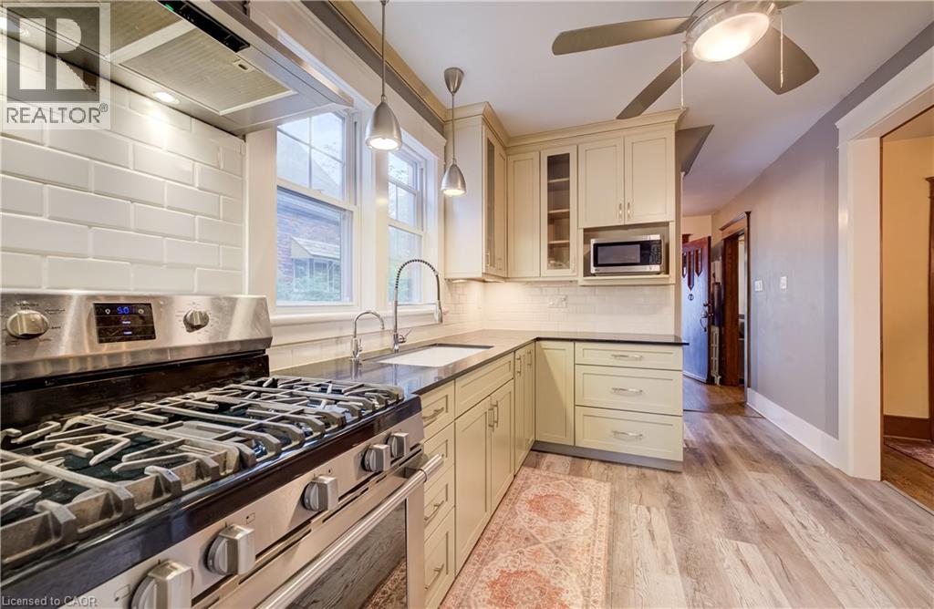 90 BROCK Street - Image 15