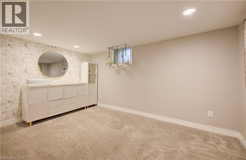 90 BROCK Street - Image 30
