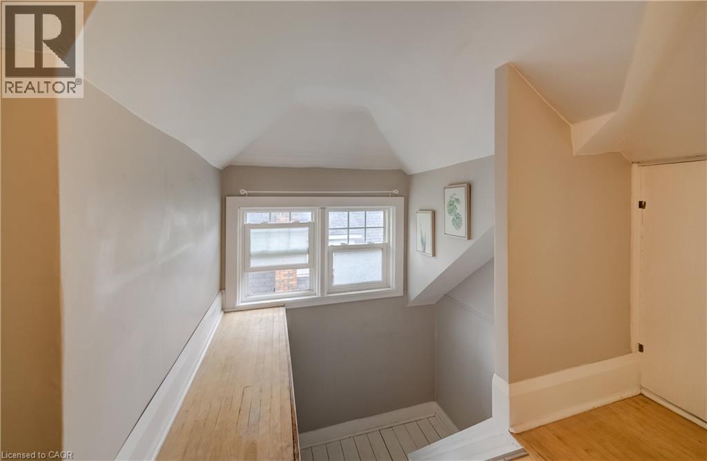 90 BROCK Street - Image 24